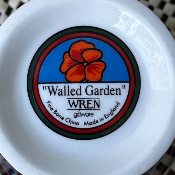 Walled Garden 2 Mugs by Wren England Flowers Poppies Violets - Picture 14 of 16